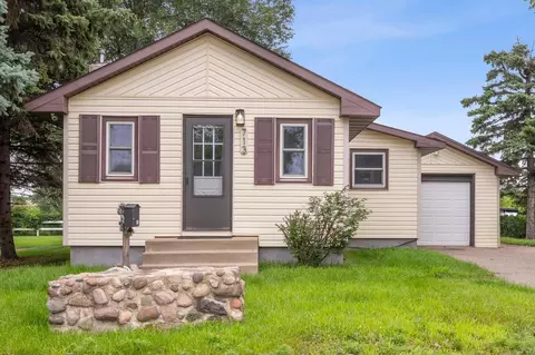 713 Polk St, Anoka, MN 55303