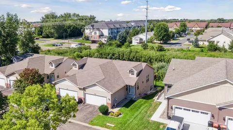 2065 Woodlynn Ave, Maplewood, MN 55109
