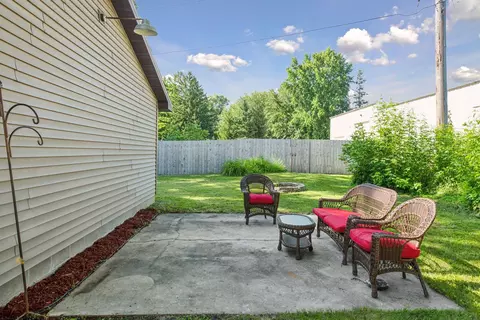 Exterior - 5565 Main St W, Maple Plain, MN 55359 photo 3 of 8
