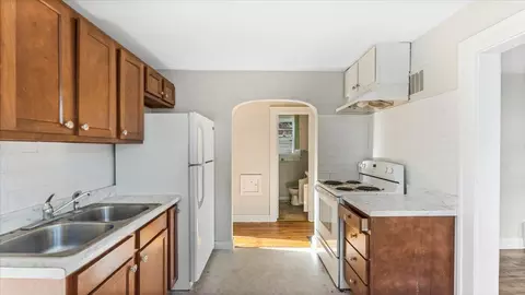 Kitchen - 908 2nd St SW, Willmar, MN 56201 photo 2 of 2