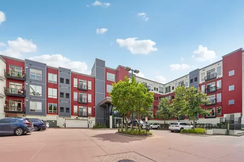240 Spring St #204, Saint Paul, MN 55102