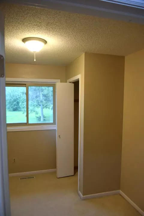 Bedroom - 14844 Pineview Dr, Becker, MN 55308 photo 3 of 3