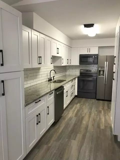 15887 Griffon Path, Apple Valley, MN 55124