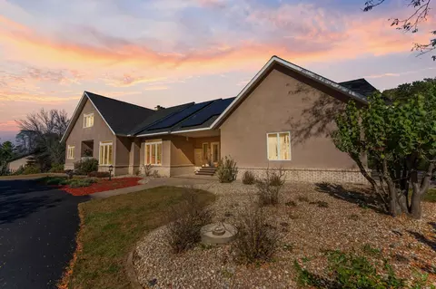 2345 S Oak Dr, Red Wing, MN 55066