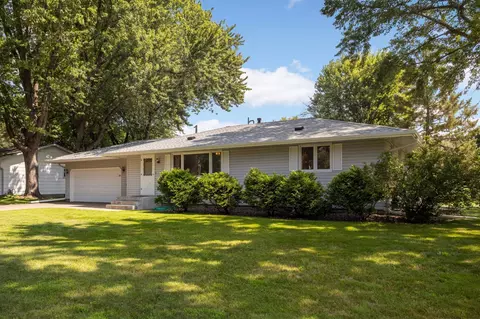 10000 Nathan Ln N, Maple Grove, MN 55369