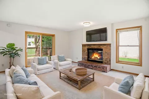 1053 Kettle Creek Rd, Eagan, MN 55123 photo 15