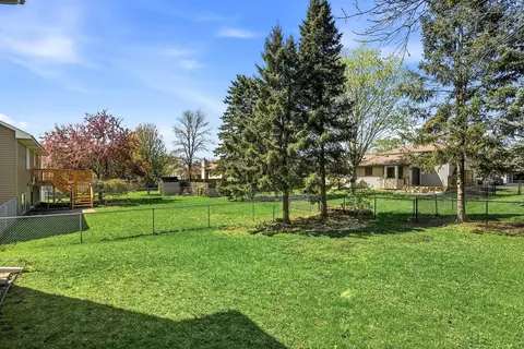 1053 Kettle Creek Rd, Eagan, MN 55123 photo 43