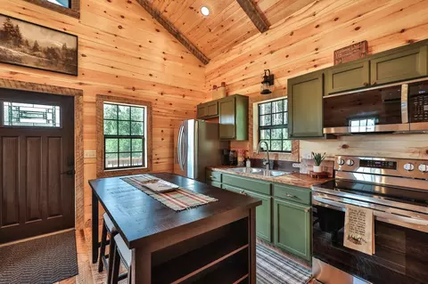 Kitchen - 19755 Eagle Haven Trl, Nevis, MN 56467 photo 1 of 2