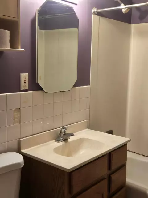 Bath - 24945 Smithtown Rd, Shorewood, MN 55331 photo 1 of 1