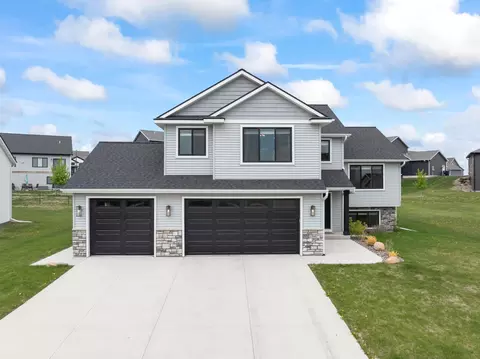 1764 Brandt Dr NE, Byron, MN 55920