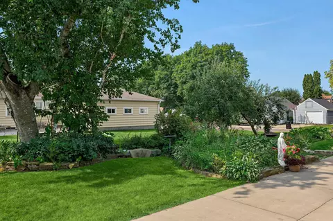 404 Jefferson St E, Caledonia, MN 55921 photo 11