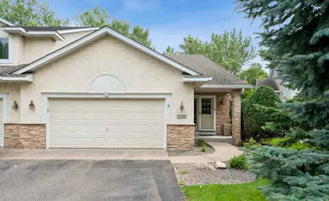 13260 39th Ave N, Plymouth, MN 55441