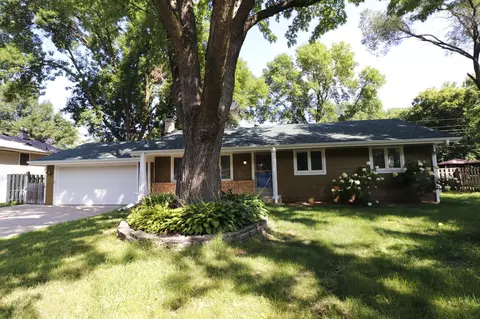 1108 Leisure Ln, Burnsville, MN 55337