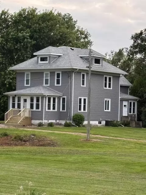 Exterior - 3151 250th Ave, Boyd, MN 56218 photo 2 of 5