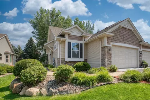 10597 Kingsfield Ln, Woodbury, MN 55129