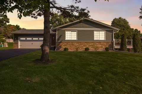 17252 Weaver Lake Dr, Maple Grove, MN 55311