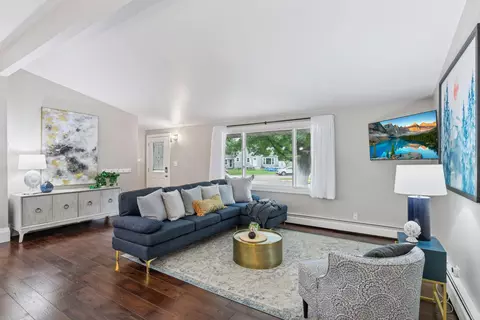 204 Buffalo St, Delano, MN 55328
