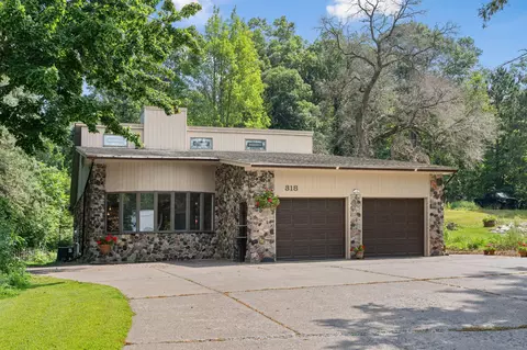 318 S East Ave, Dresser, WI 54009