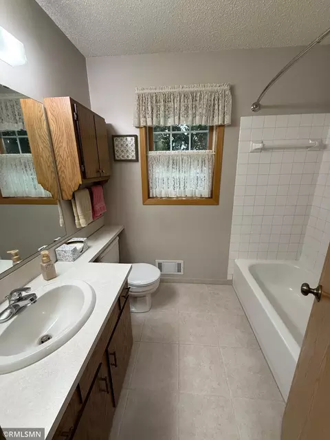 Bath - 3700 155th St W, Rosemount, MN 55068 photo 1 of 2