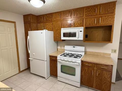 Kitchen - 3700 155th St W, Rosemount, MN 55068 photo 4 of 4