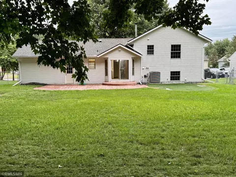 Exterior - 3700 155th St W, Rosemount, MN 55068 photo 4 of 4