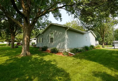 908 Irene Ave SE, Willmar, MN 56201 photo 14