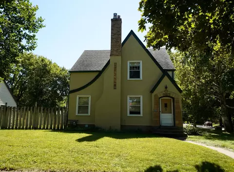 925 Minnesota Ave SW, Willmar, MN 56201