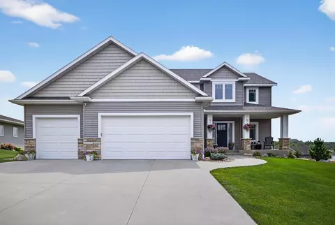 1882 Kerry Dr NE, Rochester, MN 55906