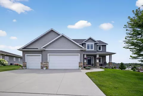 1882 Kerry Dr NE, Rochester, MN 55906