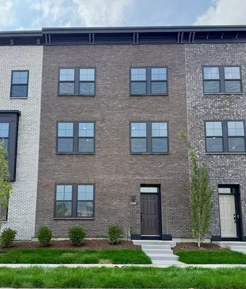 2260 Village Way #C, Saint Paul, MN 55116