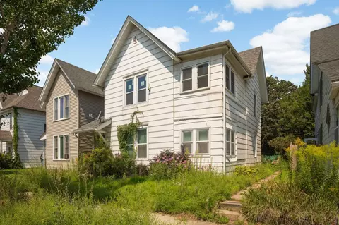 1007 19th Ave NE, Minneapolis, MN 55418
