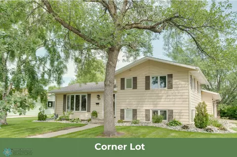 3501 Par St N, Fargo, ND 58102