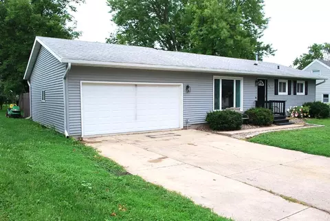 601 Hillcrest Dr, Spring Valley, MN 55975 photo 2