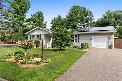 647 Sunset Ln, River Falls, WI 54022