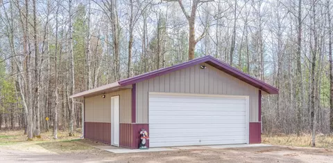 Exterior - 32003 Nuthatch Ave, Aitkin, MN 56431 photo 6 of 25