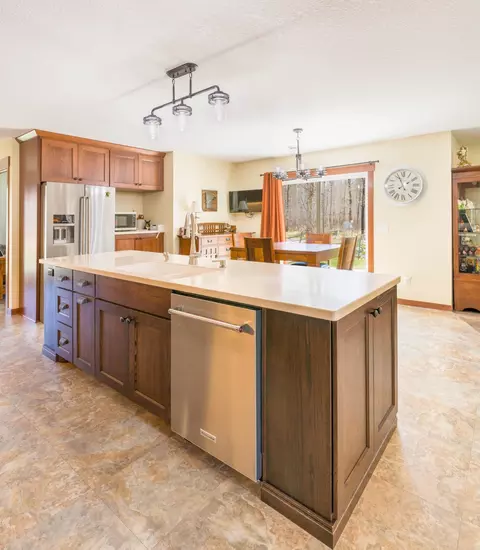 Kitchen - 32003 Nuthatch Ave, Aitkin, MN 56431 photo 6 of 7