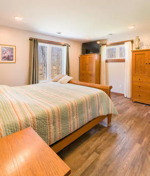 Bedroom - 32003 Nuthatch Ave, Aitkin, MN 56431 photo 2 of 3