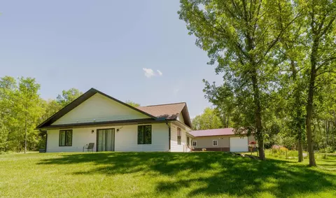 Exterior - 32003 Nuthatch Ave, Aitkin, MN 56431 photo 19 of 25