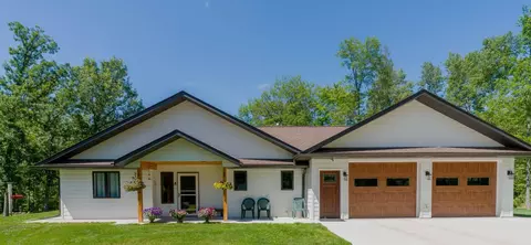 Exterior - 32003 Nuthatch Ave, Aitkin, MN 56431 photo 2 of 25