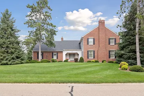 8160 Emerald Ln, Woodbury, MN 55125
