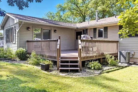 Exterior - 1810 Brookside Dr, Albert Lea, MN 56007 photo 3 of 5