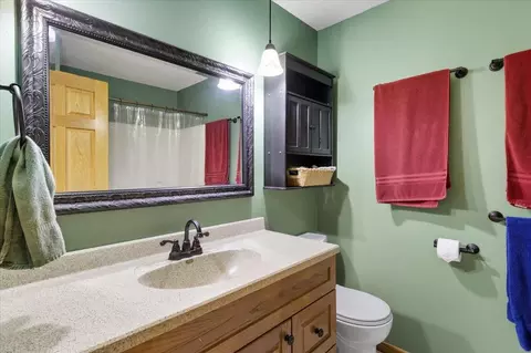 Bath - 1810 Brookside Dr, Albert Lea, MN 56007 photo 3 of 5