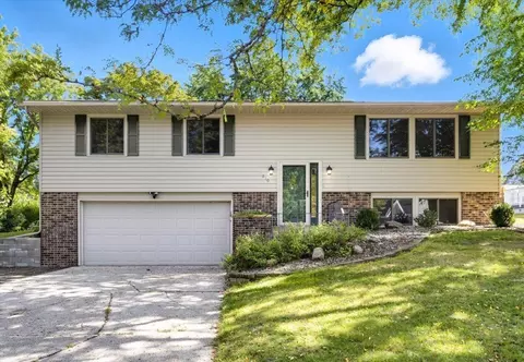 1810 Brookside Dr, Albert Lea, MN 56007