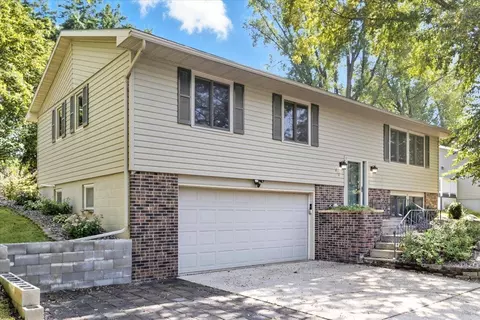Exterior - 1810 Brookside Dr, Albert Lea, MN 56007 photo 2 of 5