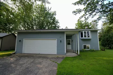 312 8th St N, Sartell, MN 56377