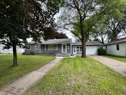 1340 9th Ave N, Saint Cloud, MN 56303