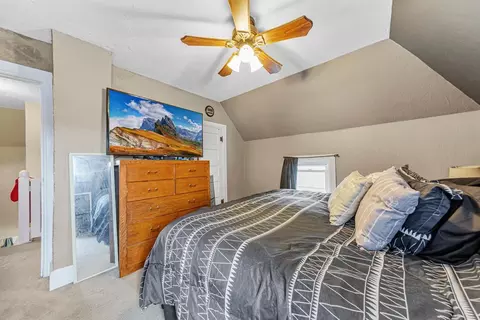 Bedroom - 721 6th St, Nicollet, MN 56074 photo 5 of 6
