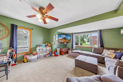 Living - 721 6th St, Nicollet, MN 56074 photo 1 of 2