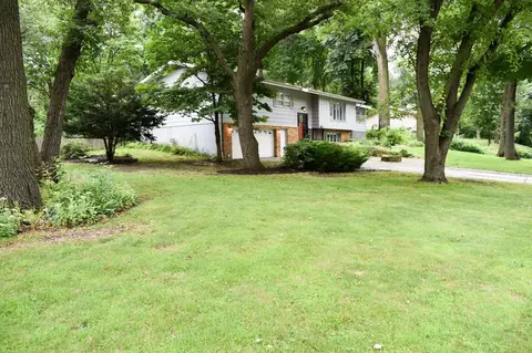 Exterior - 2513 13th Ave SE, Saint Cloud, MN 56304 photo 9 of 10
