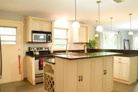 Kitchen - 2513 13th Ave SE, Saint Cloud, MN 56304 photo 2 of 3